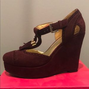 Elaine Turner Suede Wedges